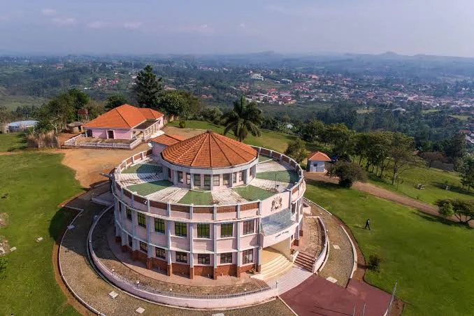 4-Day Fort Portal & Tooro Kingdom Cultural Safari